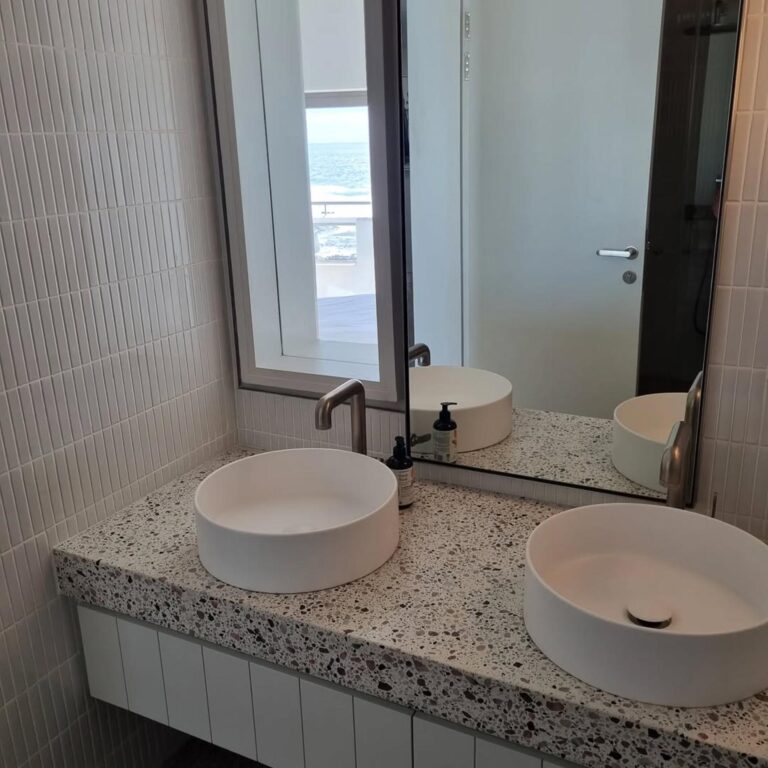 Bathrooms 30 768x768