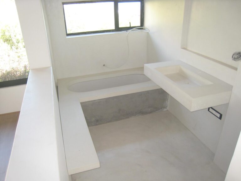 Bathrooms 45 768x576
