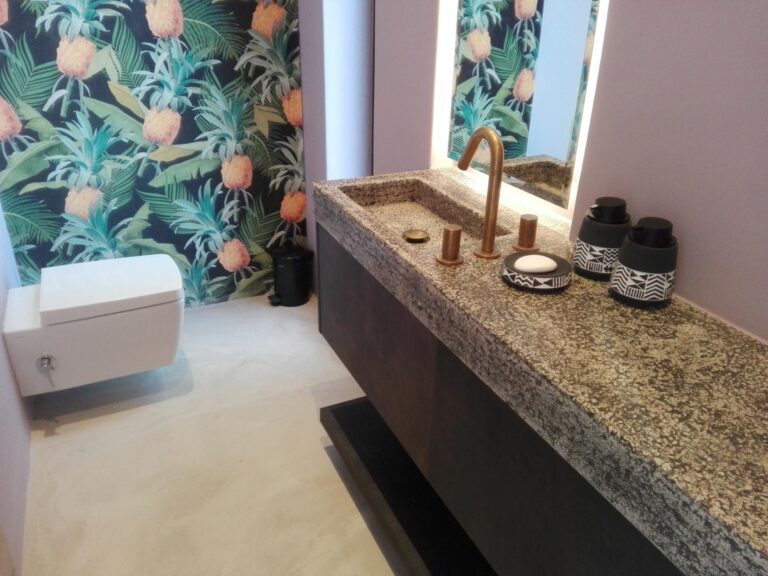 Bathrooms 50 768x576