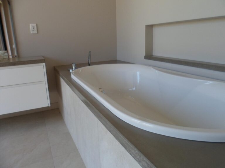 Bathrooms 56 768x576